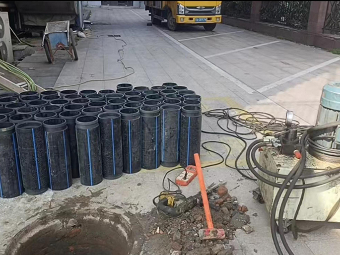 峄城PE置换管厂家 DN315置换管 非开挖管短管置换